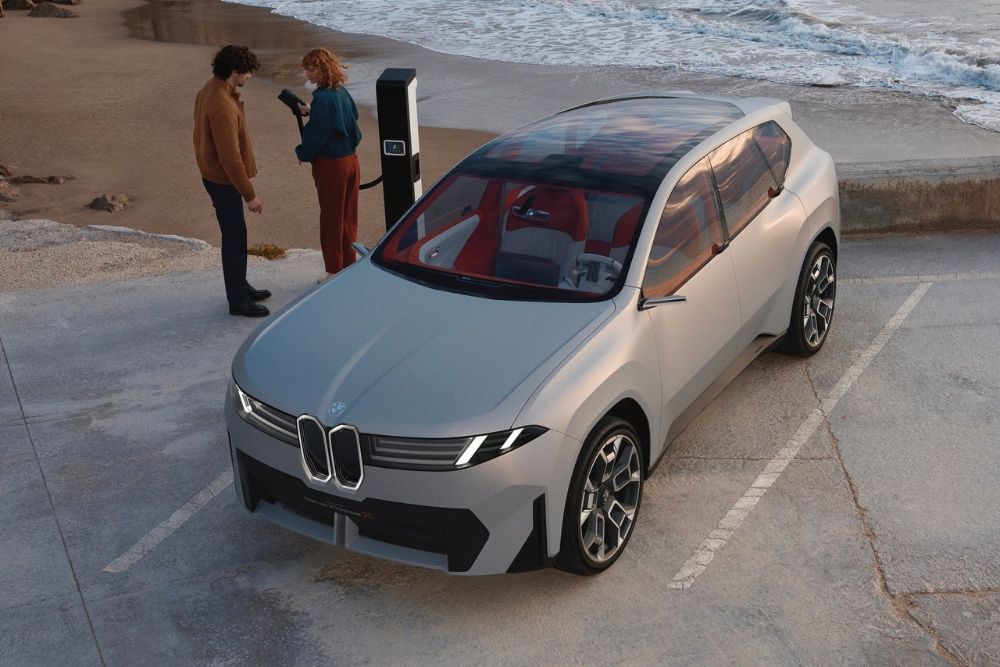 BMW Unveils Exciting New Fully-Electric Sports Activity Vehicle Concept